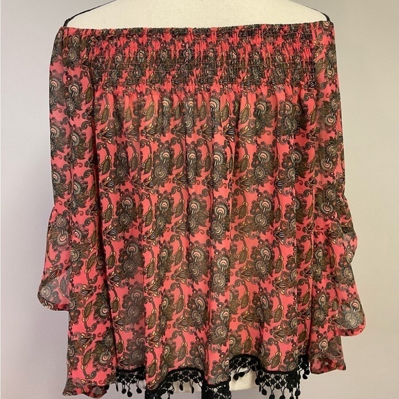 Naanaa Flowy Smocked Off shoulder Top - Picture 6 of 8